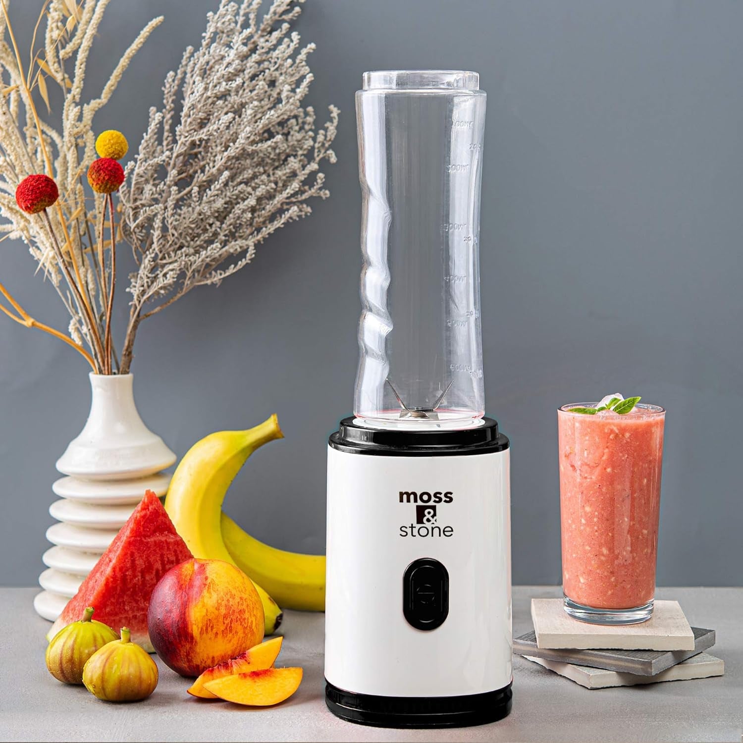 Personal Blender Single Serve Shake & Smoothies Maker with Portable Travel Sport Bottle - Mini Juicer, White & Black Single Serve Blender for Smoothies and Shakes - Bottle 20 Oz